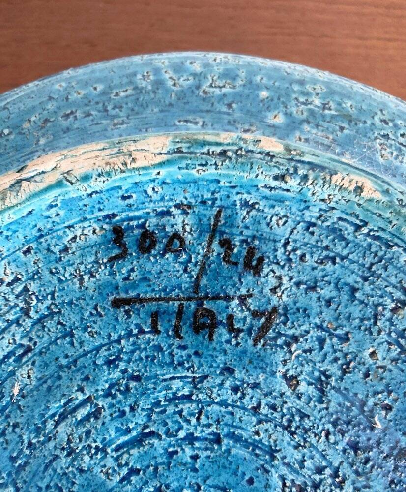 Fish pottery bowl by Aldo Londi for Bitossi, Italy, 1960s.