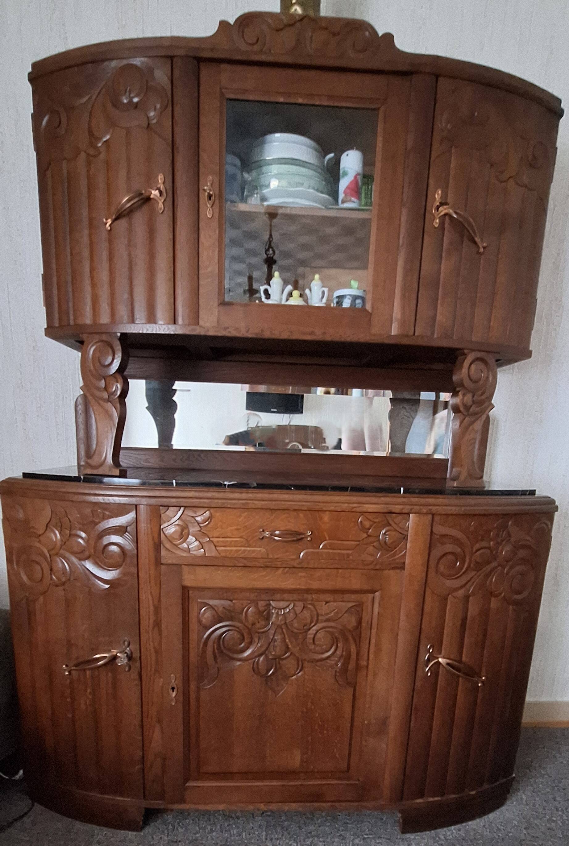 Art Deco Oak Sideboard – Very good condition