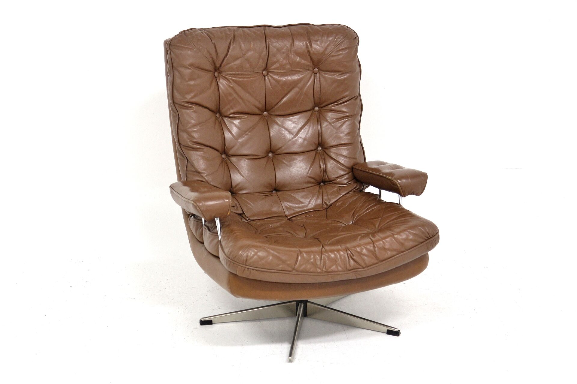 Rotating Scandinavian leather armchair, Swivel Sweden, 1970