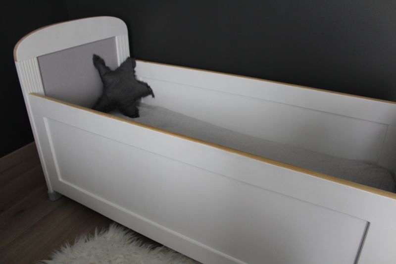 Retro bed of the 1930s