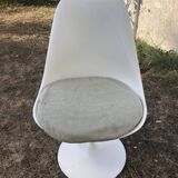 Ste of 5 "Tulip chairs" by Eero Saarinen for Knoll in the late 1950s