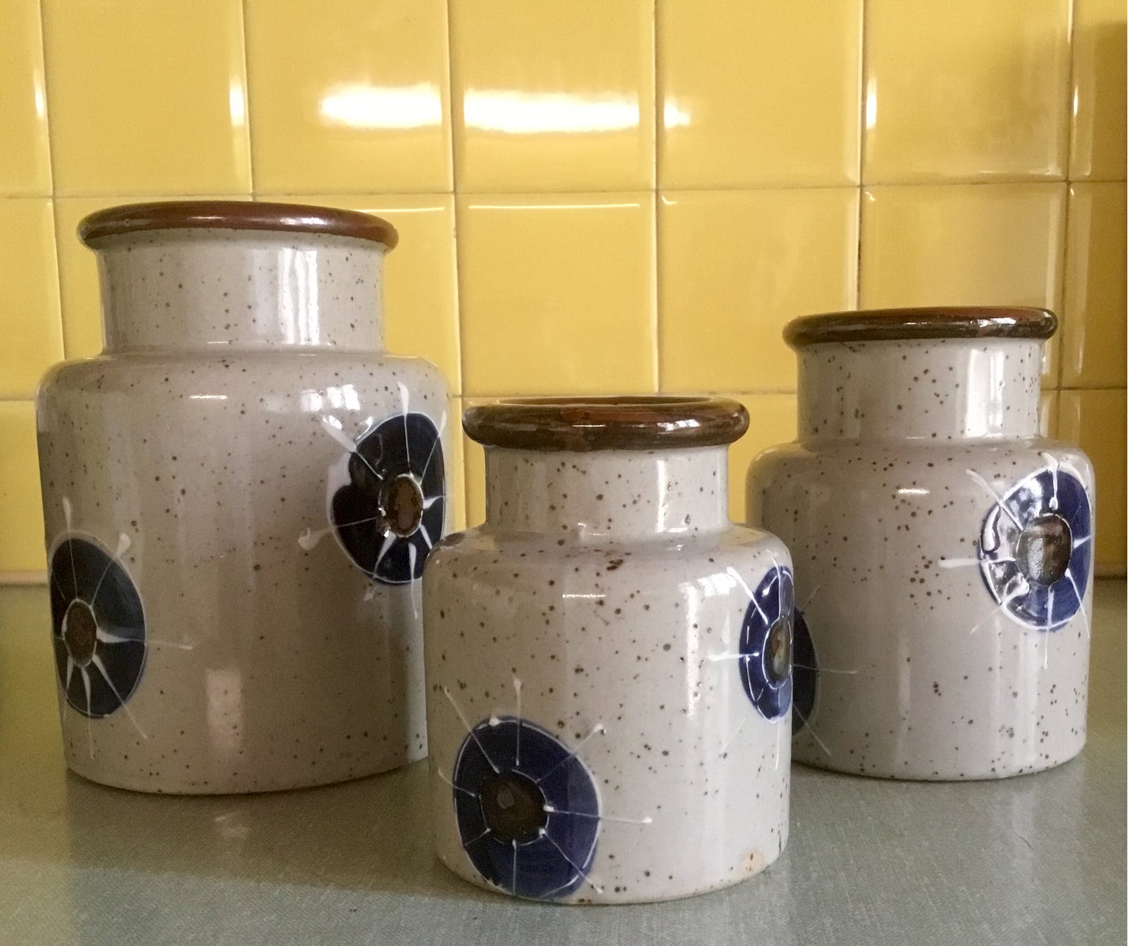 Series of sandstone pots