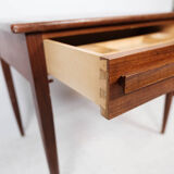 Side table with extensions in teak of Danish design by Silkeborg Furniture, 1960s