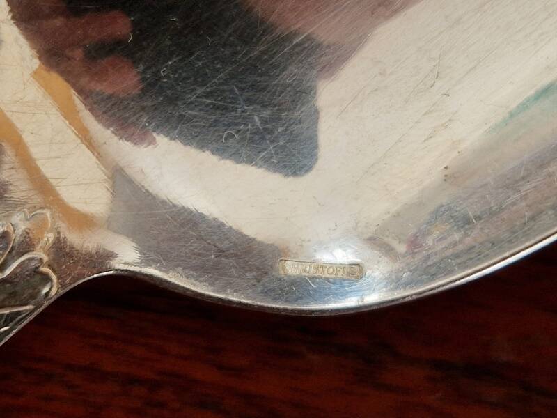 Christofle, Paris - Set of 2 table spoons - Crossed Ribbons model - in silver-plated metal