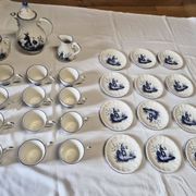 Rare Lunéville Art Deco tea set with Japonisme inspiration, 27 pieces.