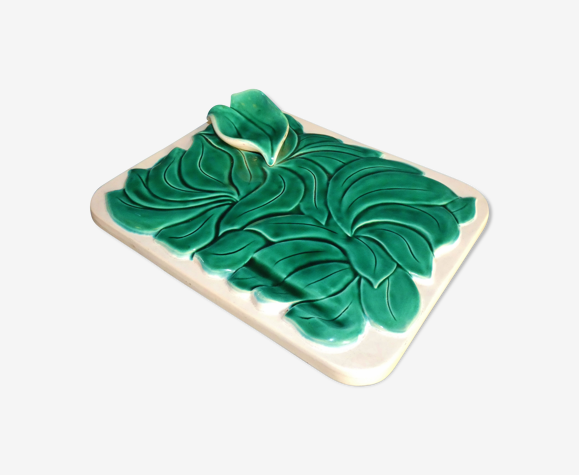 White and green ceramic top foliage decoration