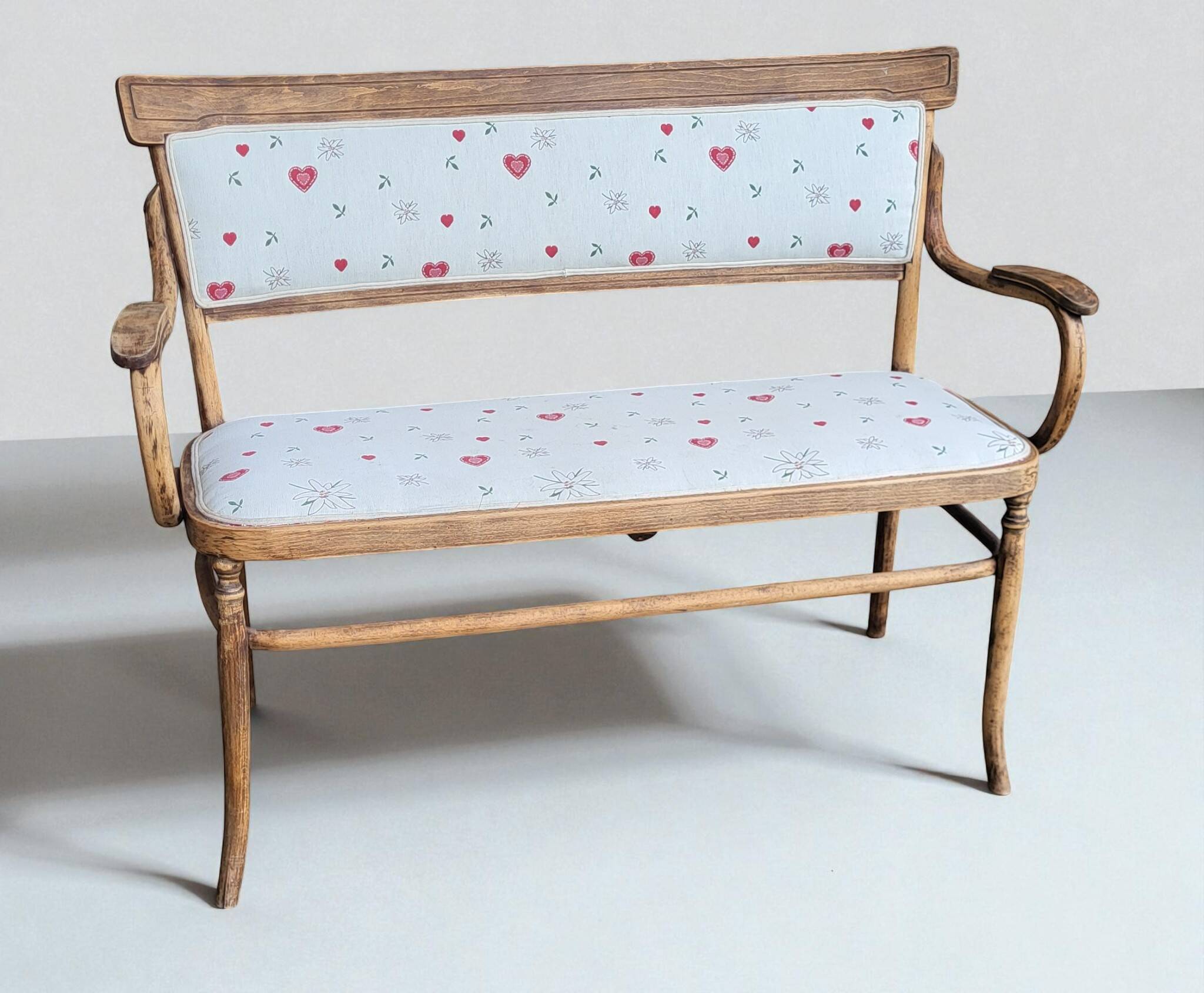 Mundus Vienna Austria Bentwood Living Room