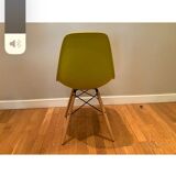 DSW chair by Charles & Ray Eames