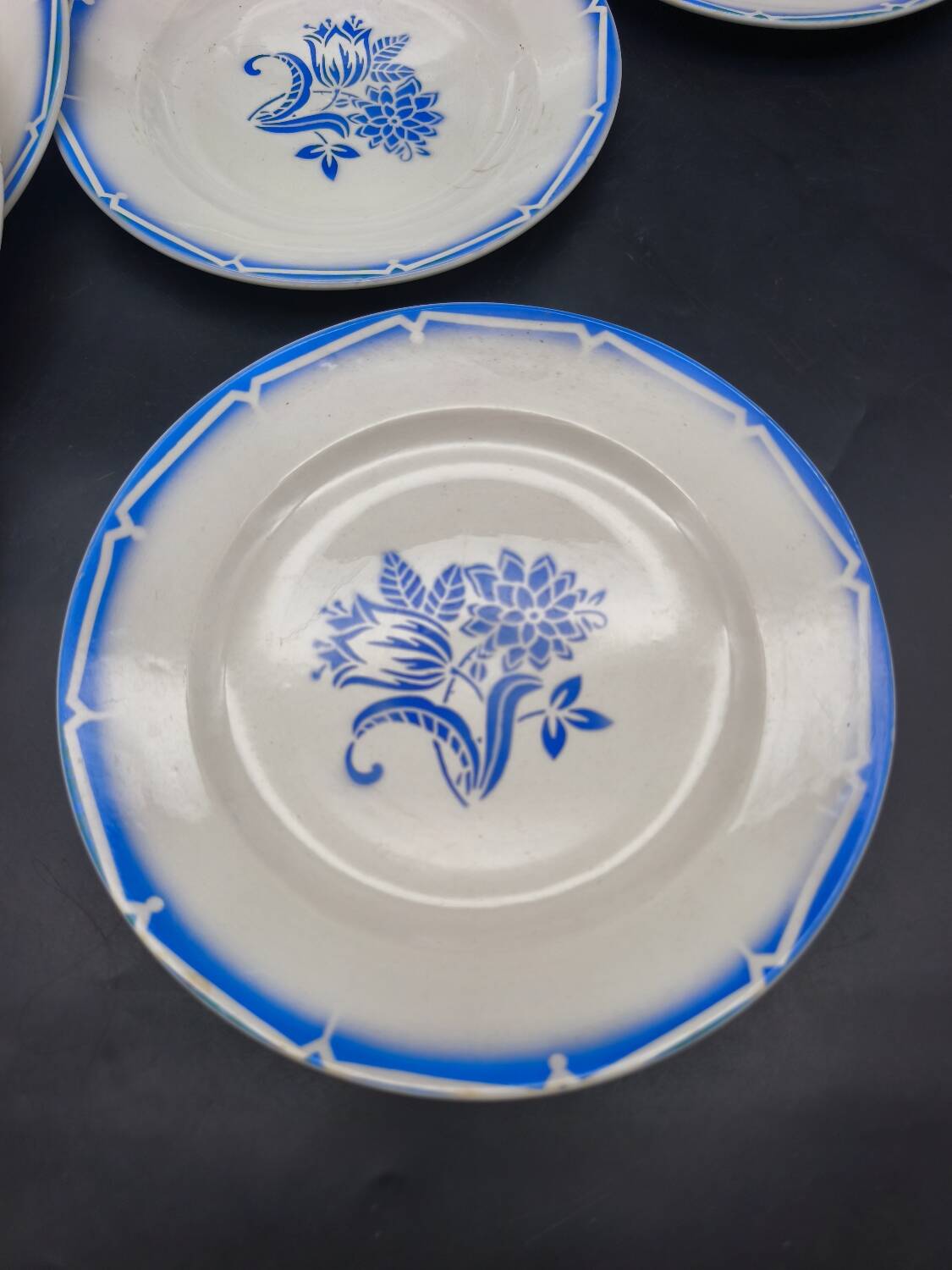 12 Canebière dinner plates