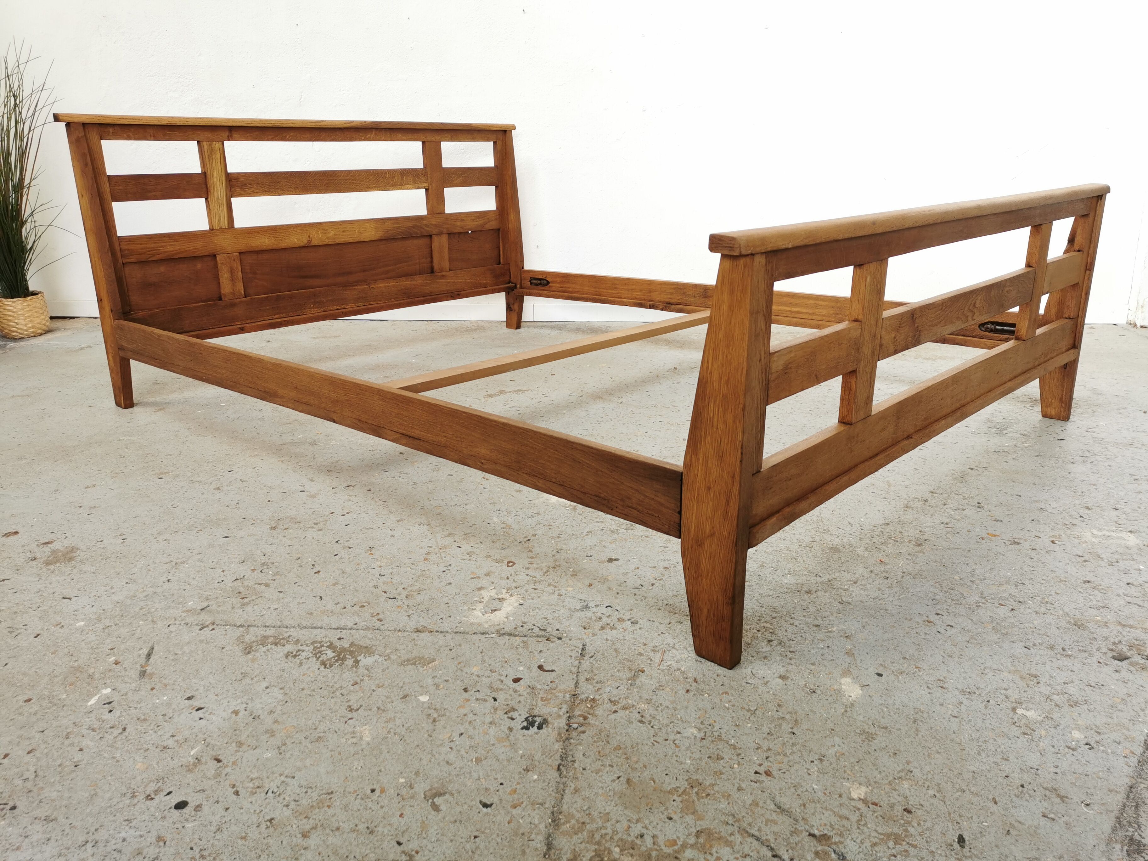 Vintage design bed René Gabriel