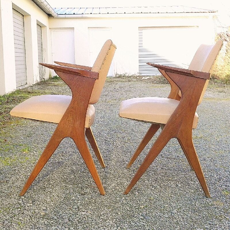 Chairs bridges vintage skai and wood feet compass