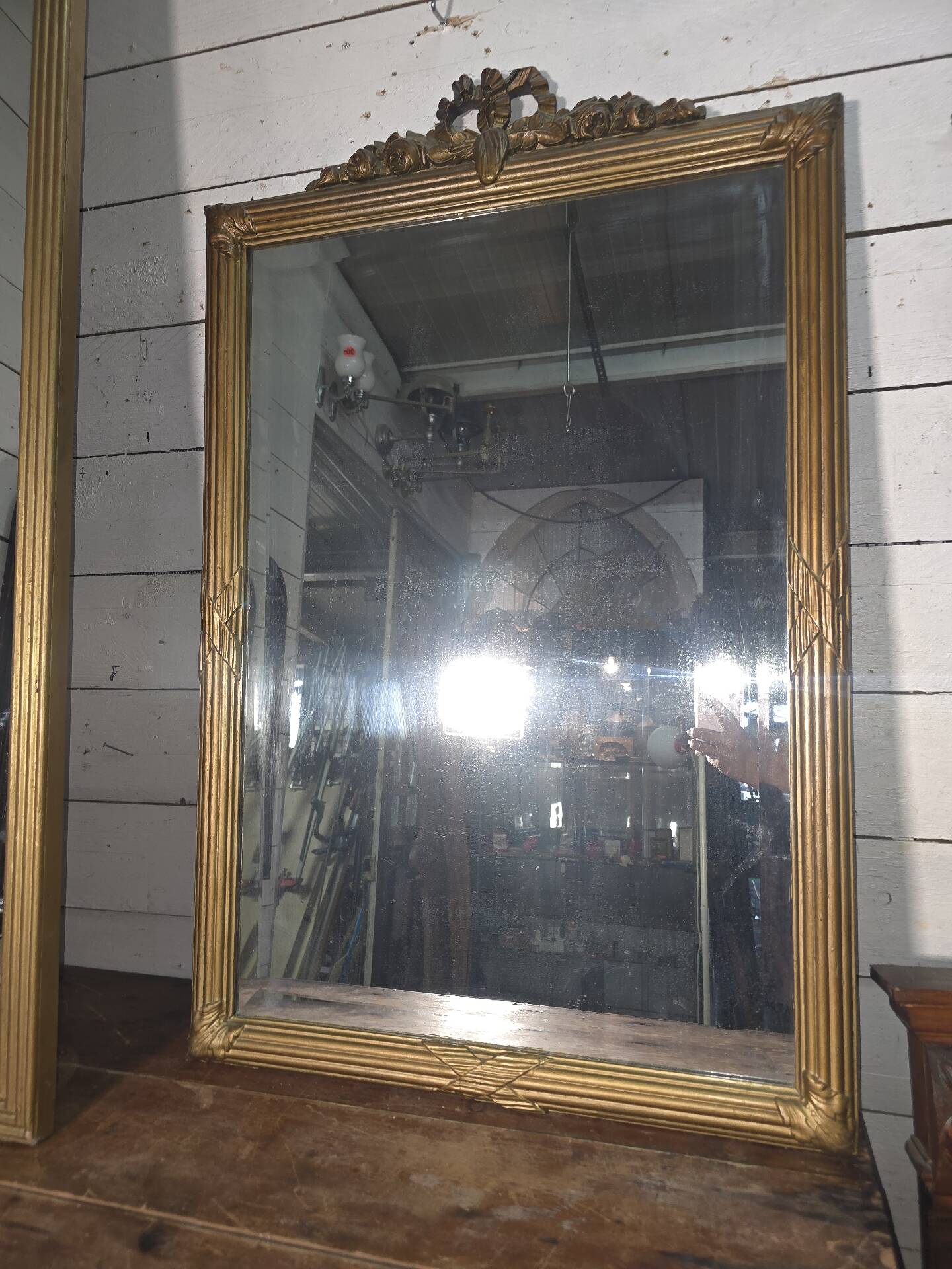Miroir doré style Louis XVI
