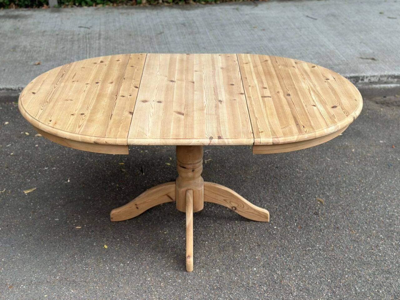 Table de repas ronde extensible en bois massif brut