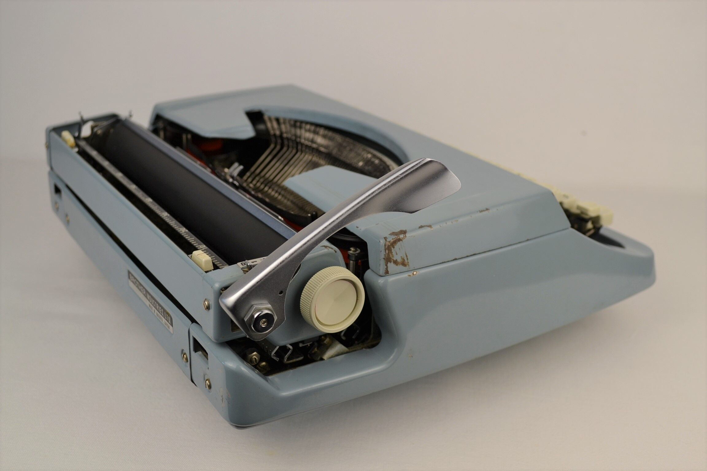 Typewriter brother 1960