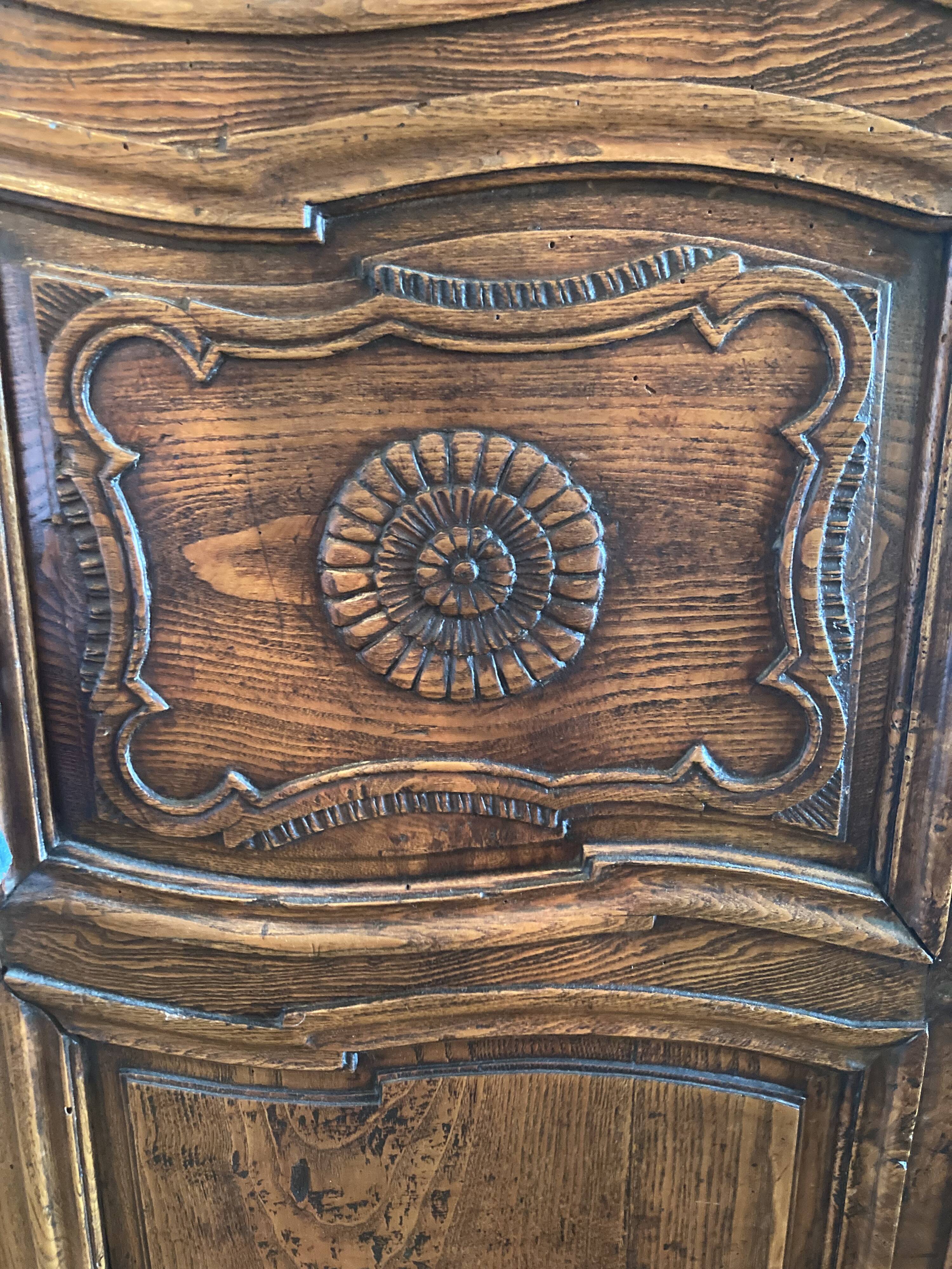 Armoire en chêne