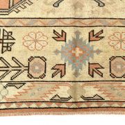 Tapis persan carré saumon et crème, 194x212 cm