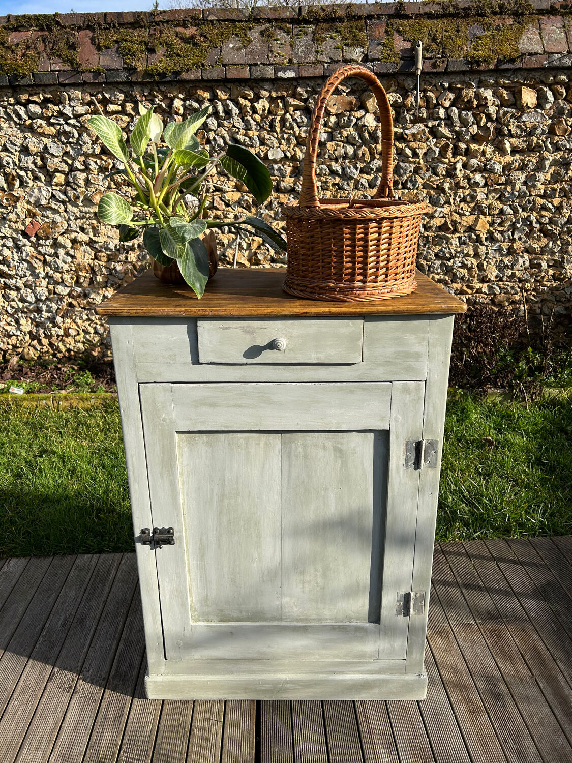 Old Parisian sideboard with 1 door and 1 drawer