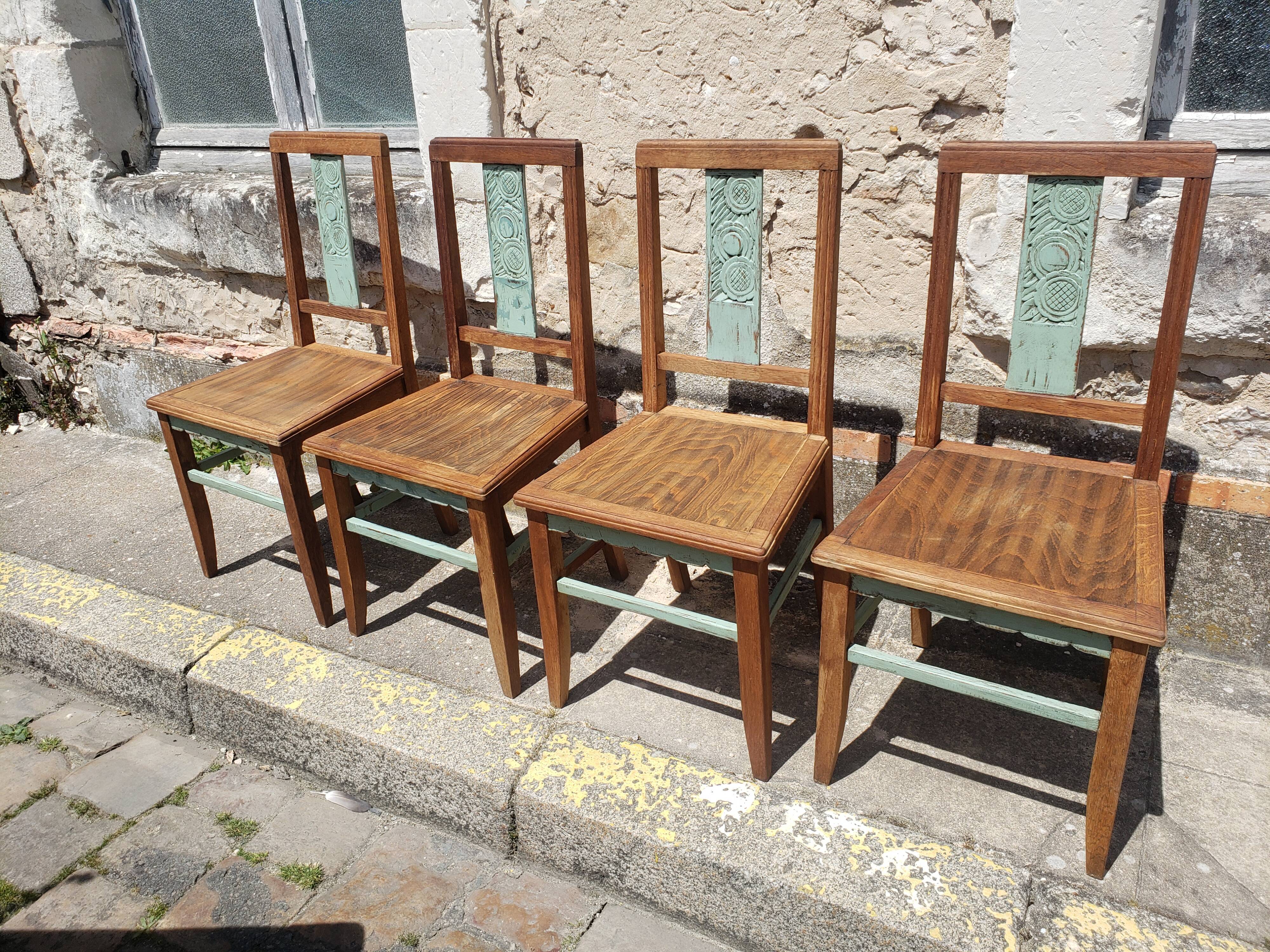 Table and chairs art deco wood and pastel