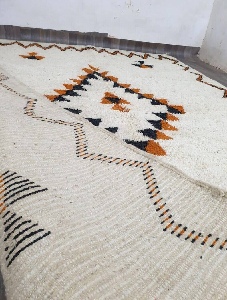 Moroccan Berber rug 250cm x 150cm