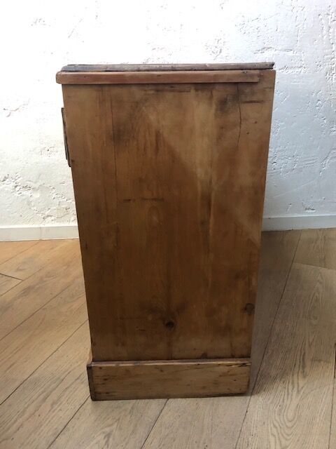 Wooden chest of drawers iron handles