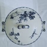 Sarreguemines "Carmen" model soup tureen