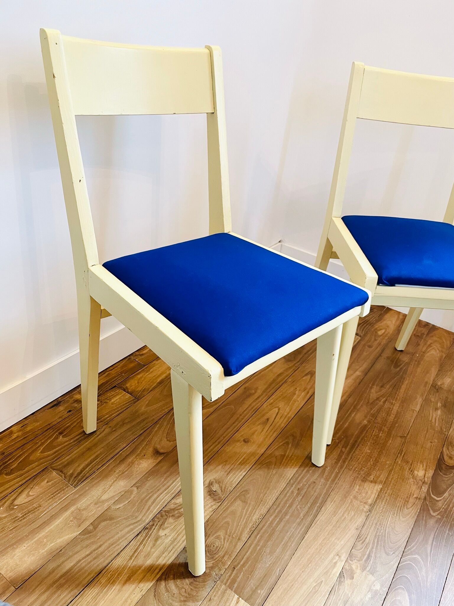 Vintage chairs blue seat