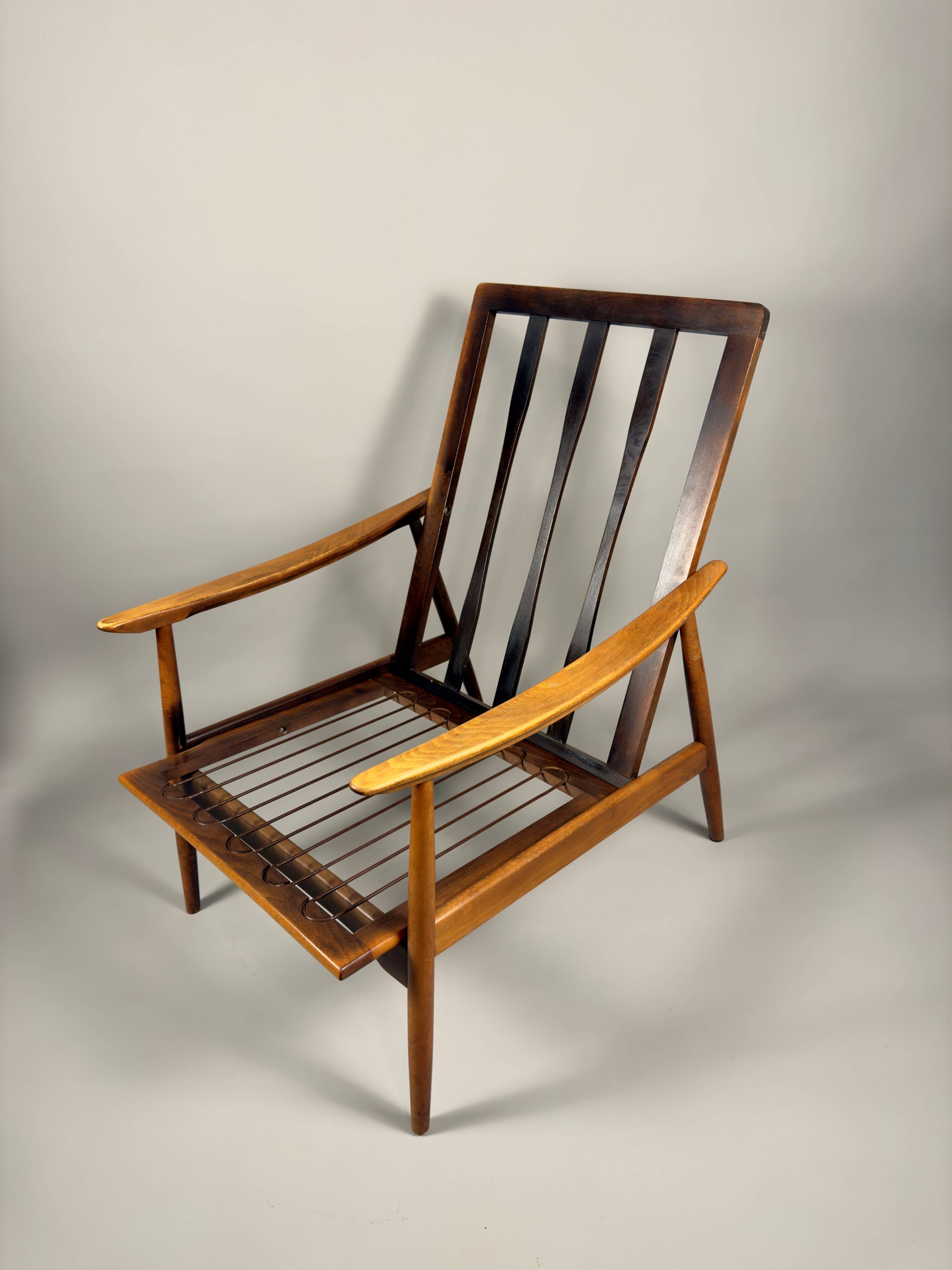 Fauteuil scandinave – revêtement vert, bois de hêtre, vintage