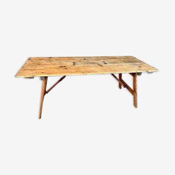 Wood market table