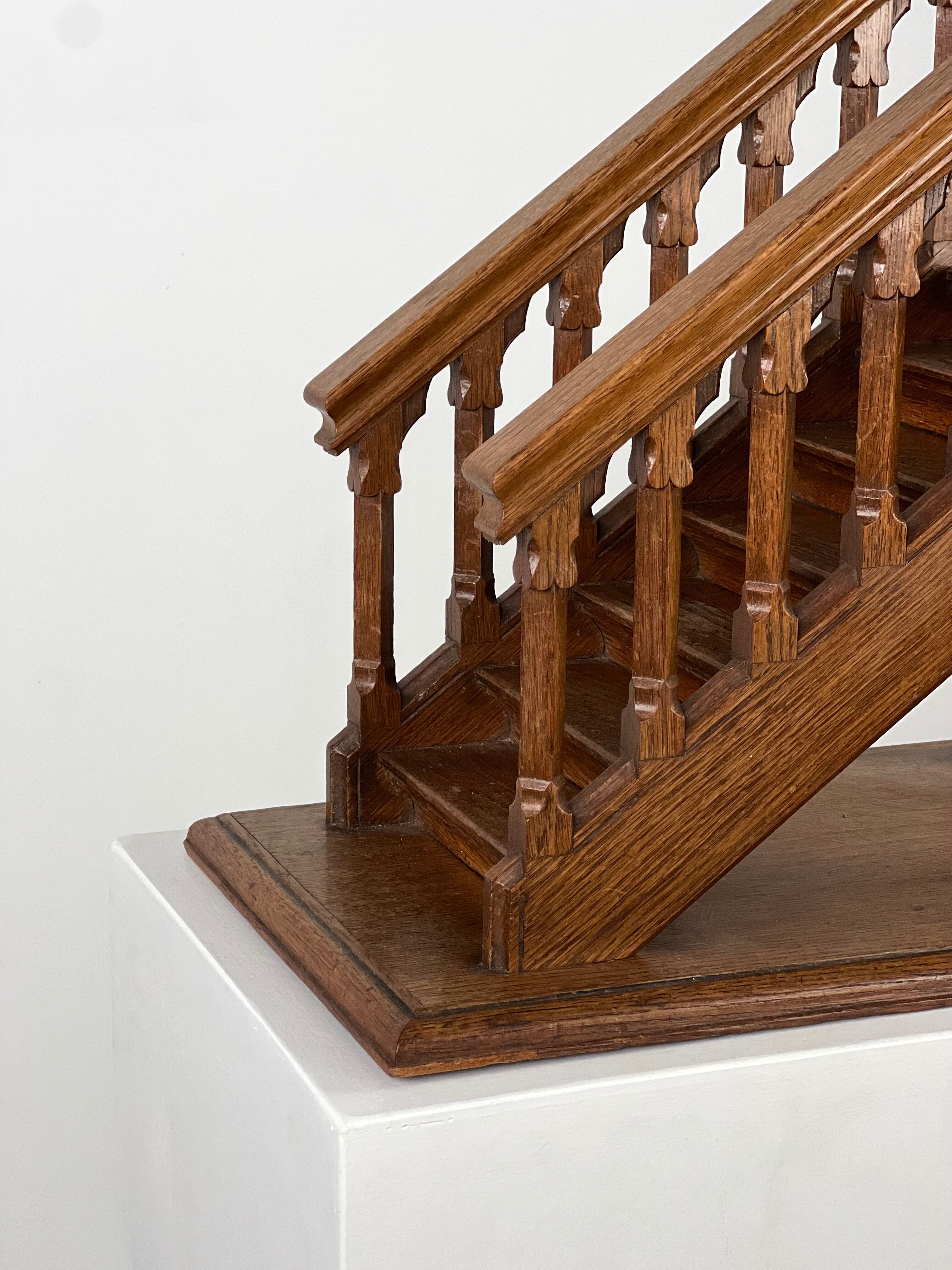 Model staircase oak antique