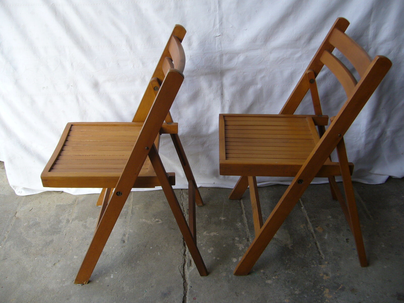 Chaises de jardin pliantes en bois verni