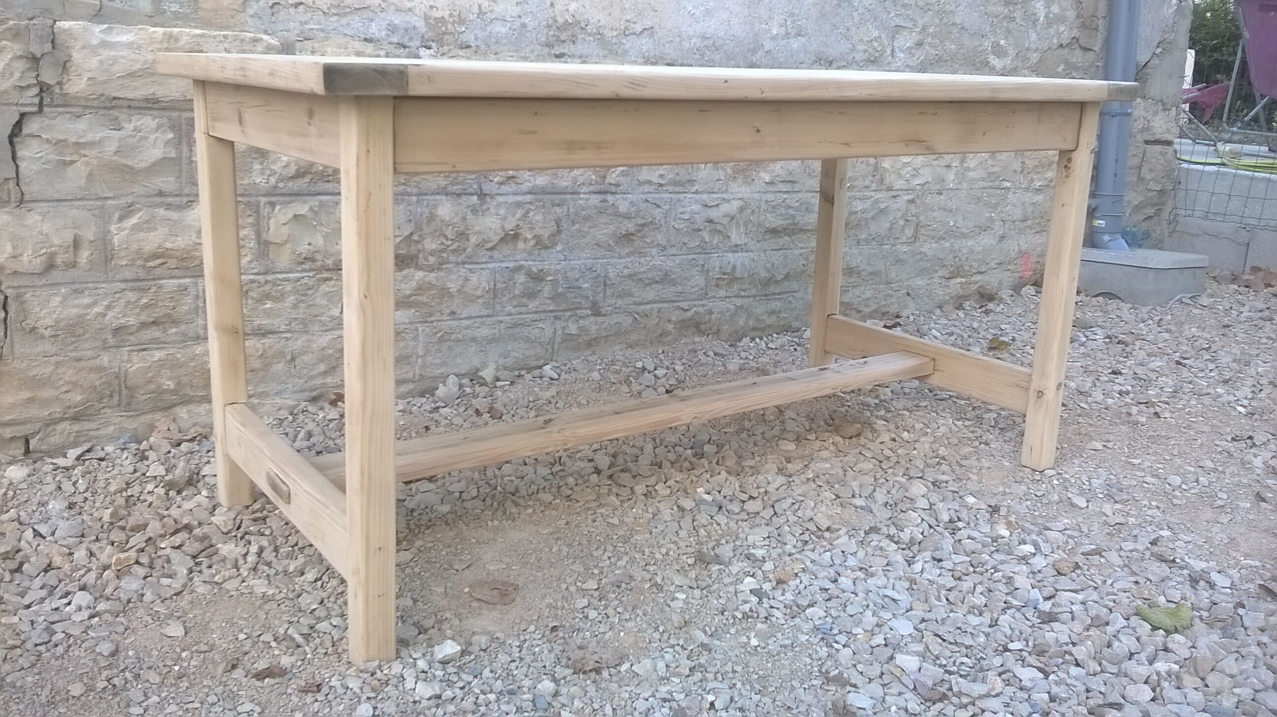 Table de ferme bois brut