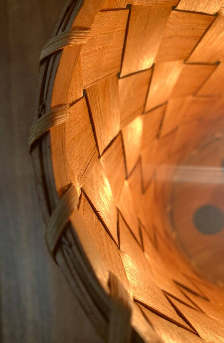 Mid-century Swedish wood veneer table lamp from Vamhus, 1960s.