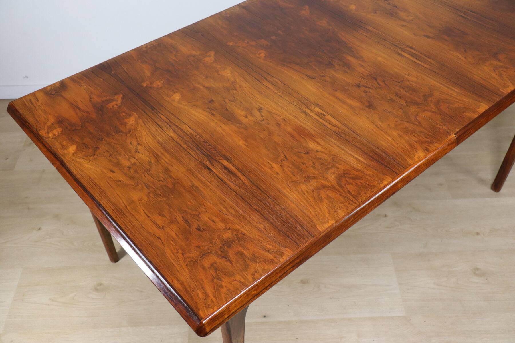 Scandinavian extendable rosewood dining table, 1960s