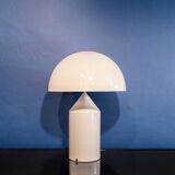 Lampada da tavolo Atollo di Vico Magistretti per Oluce Italia 1977