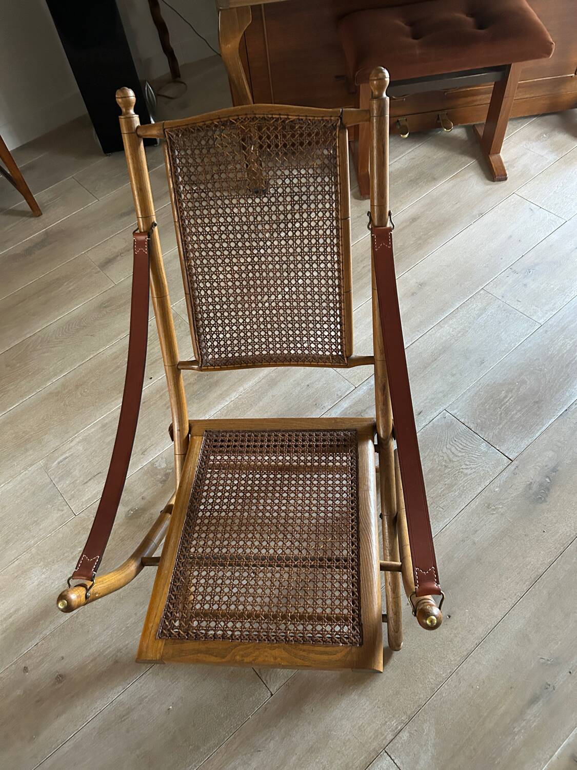 Wooden cane lounge chair