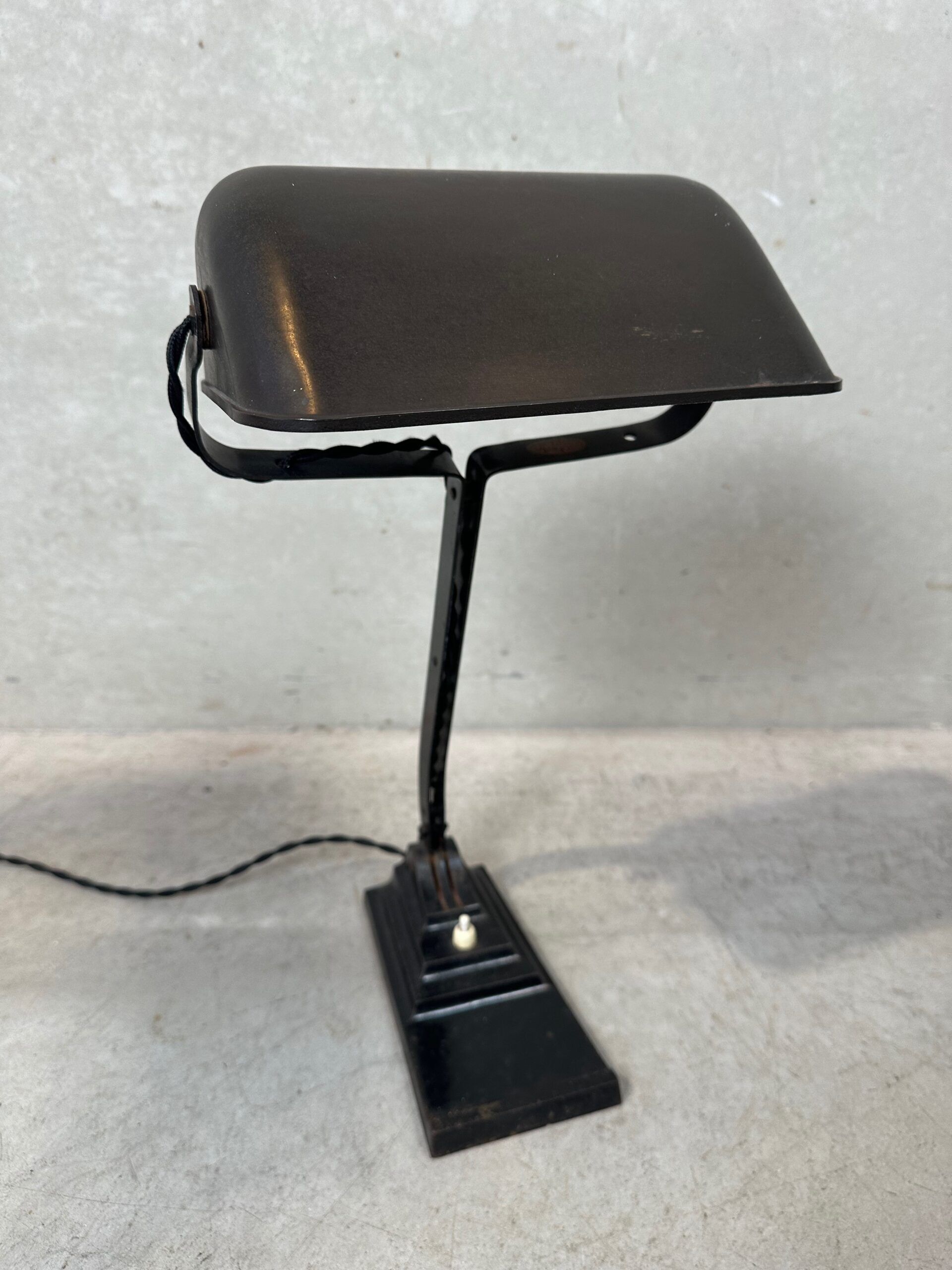 Original Erpe notary lamp – Model 52 – Bakelite and cast iron