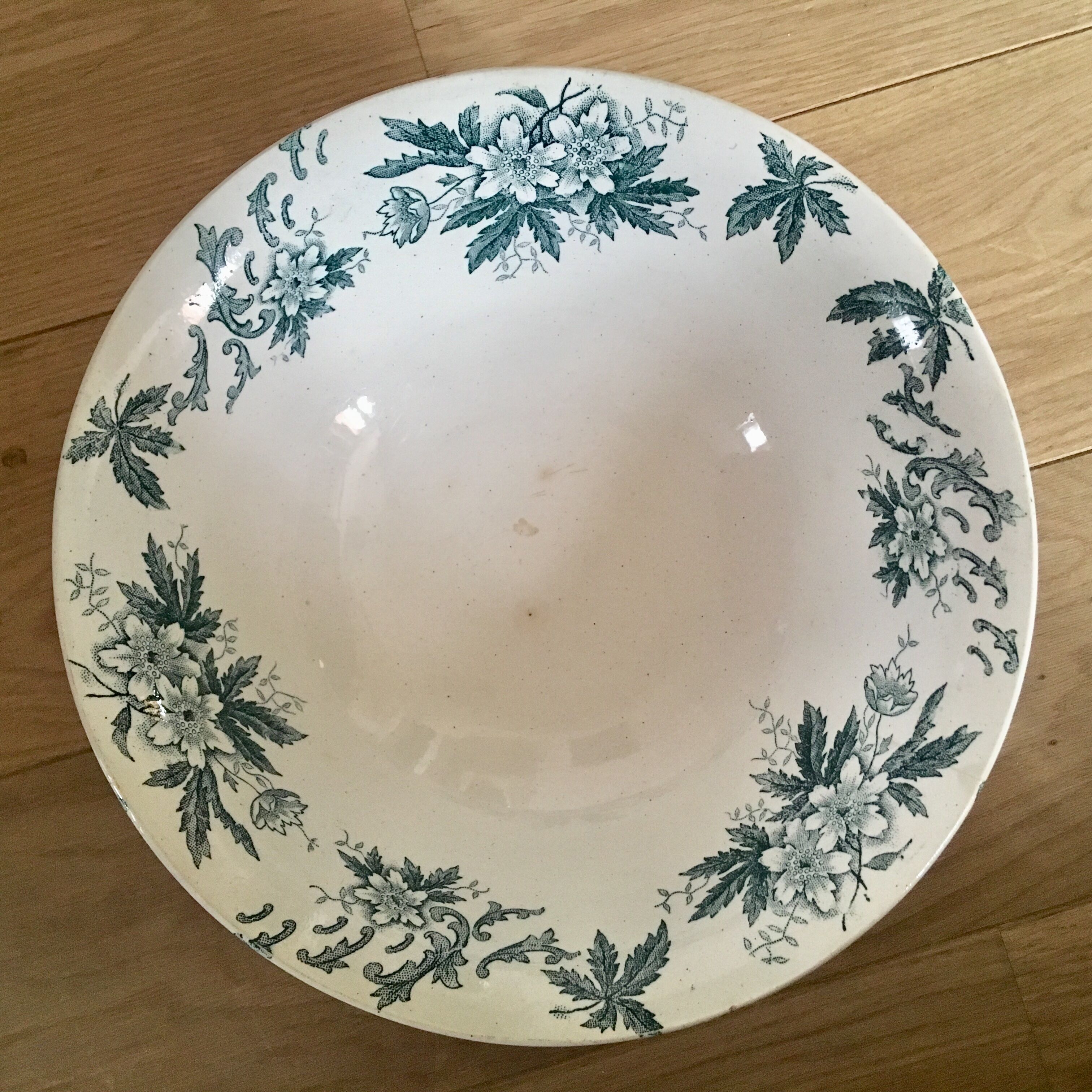 Bowl / deep dish "Anemone" porcelain Saint Amand collection