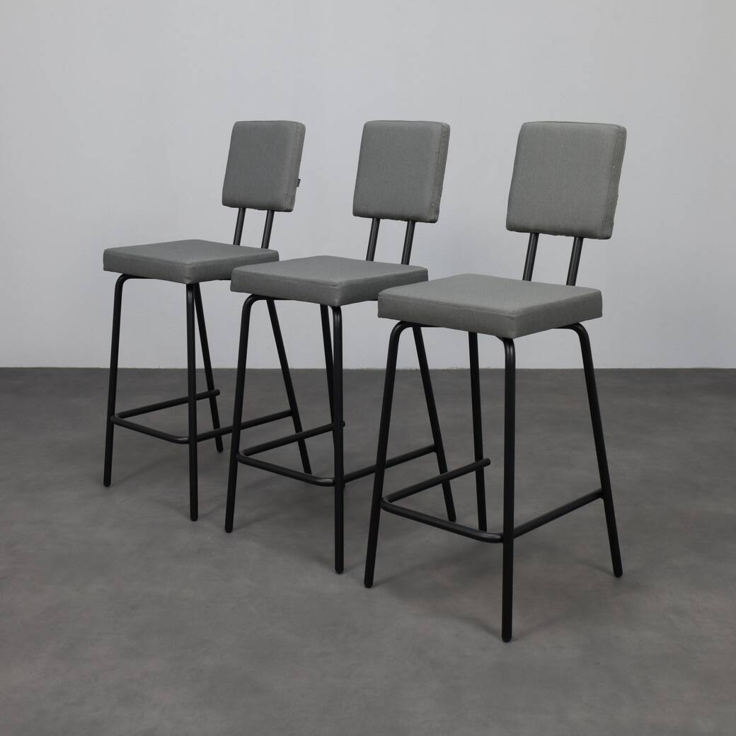 3 tabourets de bar Option Bar par Frederik Roijé pour Puik Design