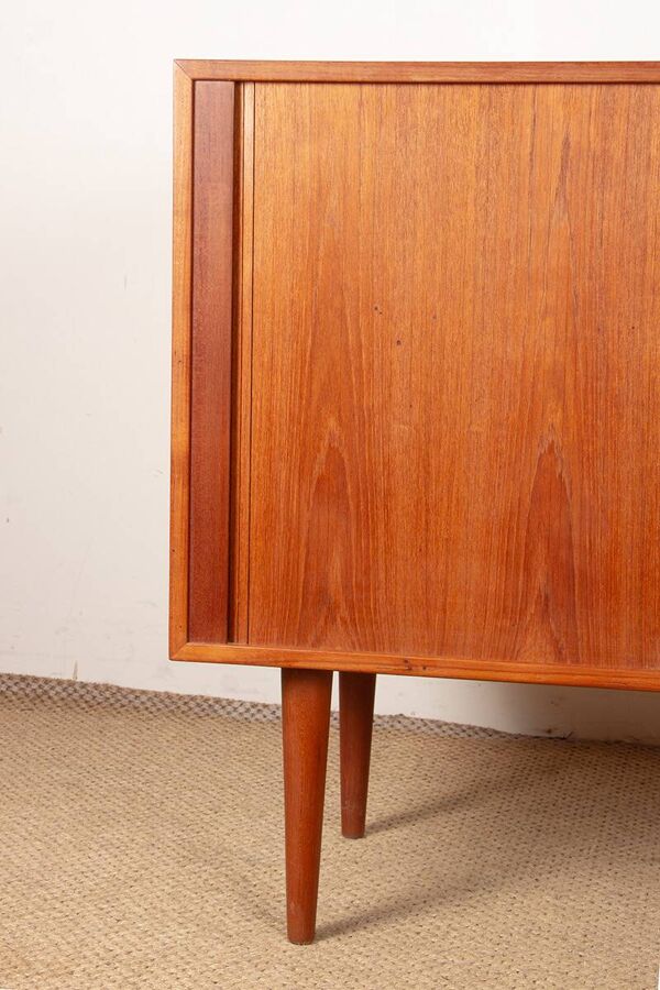 Petite Enfilade Danoise en teck modèle 42 par Kai Kristiansen, Feldballes.