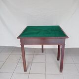 Gaming table