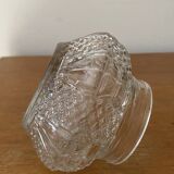 Deux anciens sucriers en verre travaillé transformés en mini vases