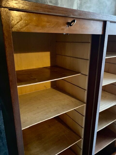 Double curtain filing cabinet