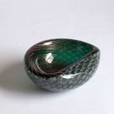 Vide poche bullicante et filigrana vert moucheté d’or, Murano 1950.
