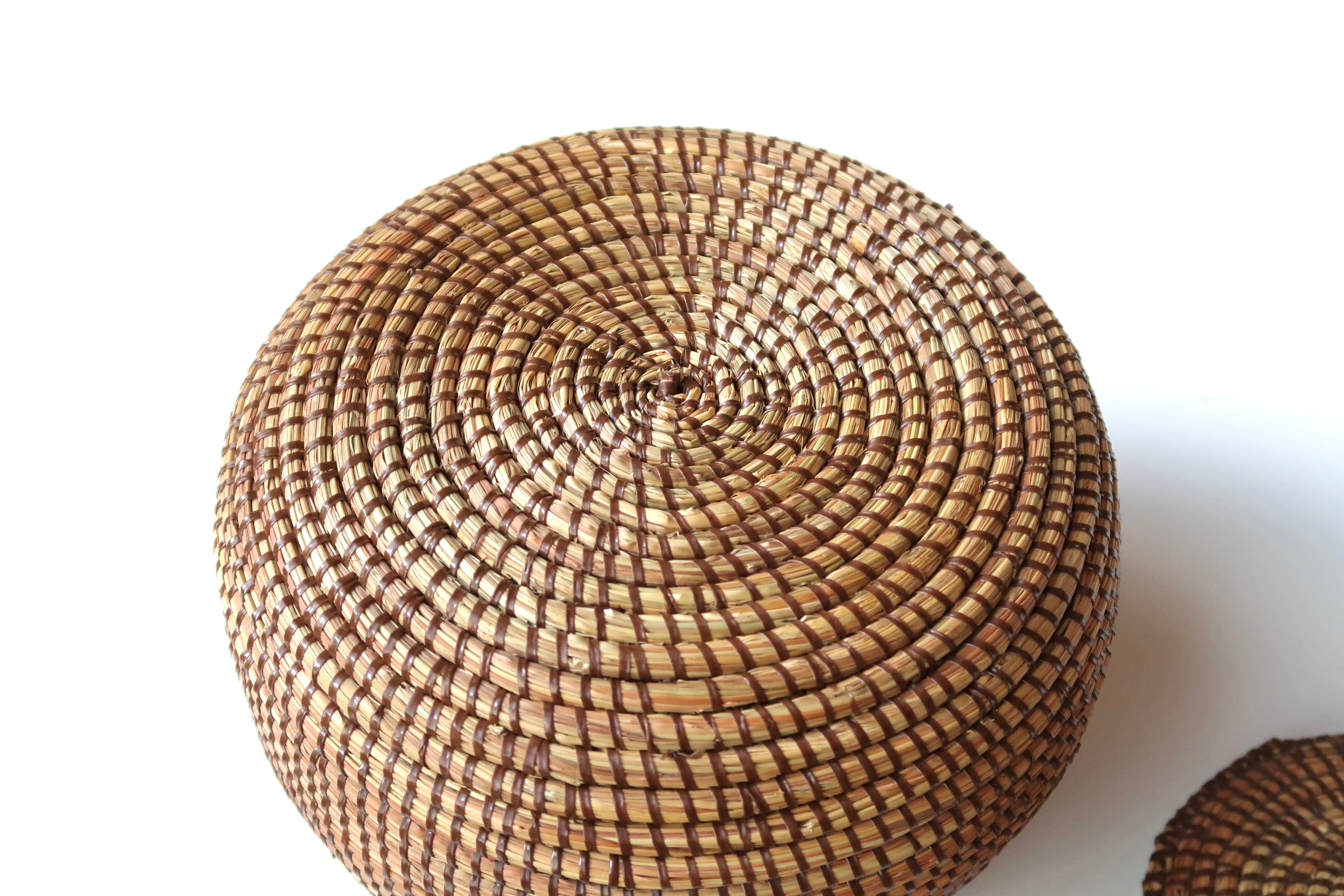 Round braided fiber box, basket, 80s