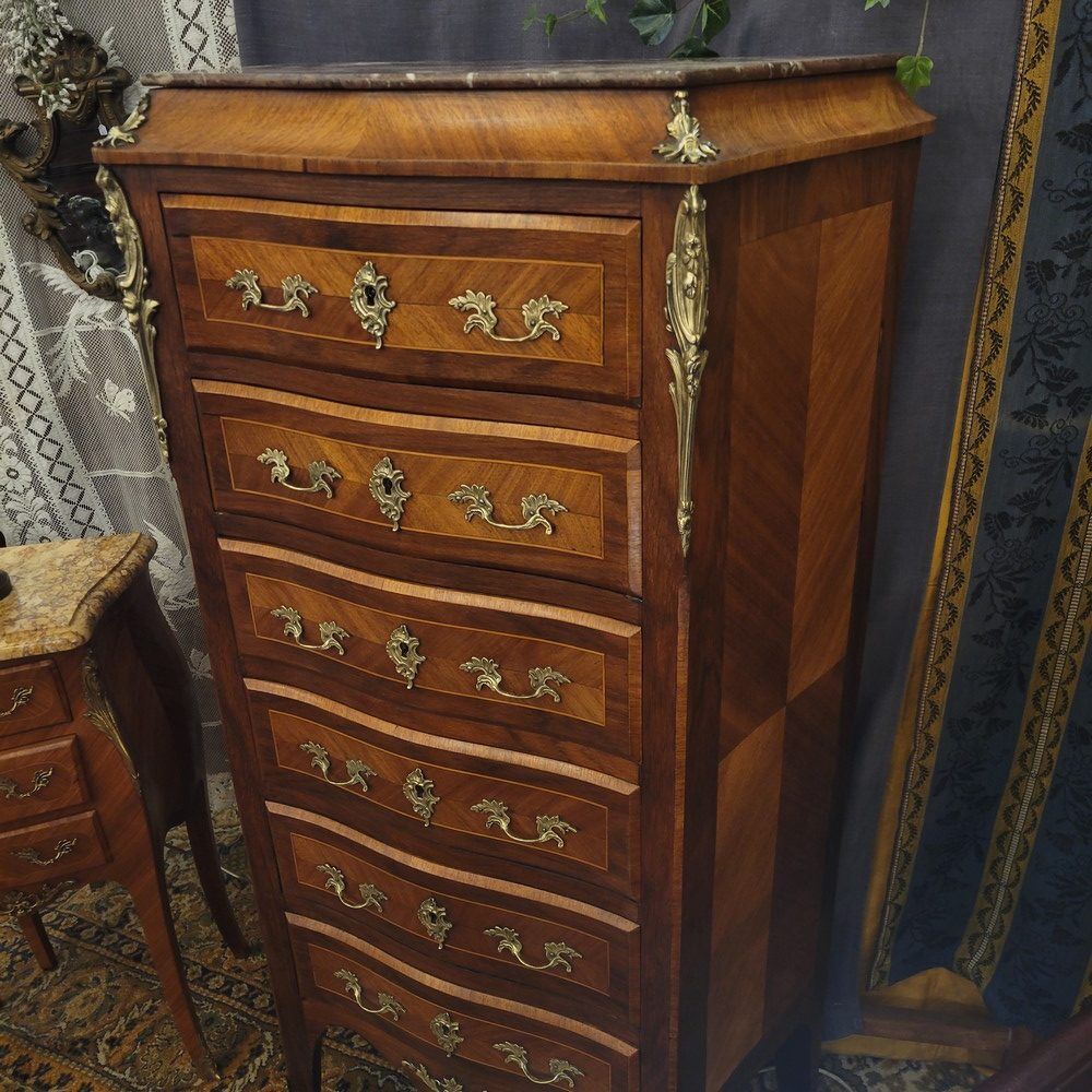 Louis XV chest of drawers