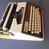 Machine à écrire Brother 1972 Deluxe 1350