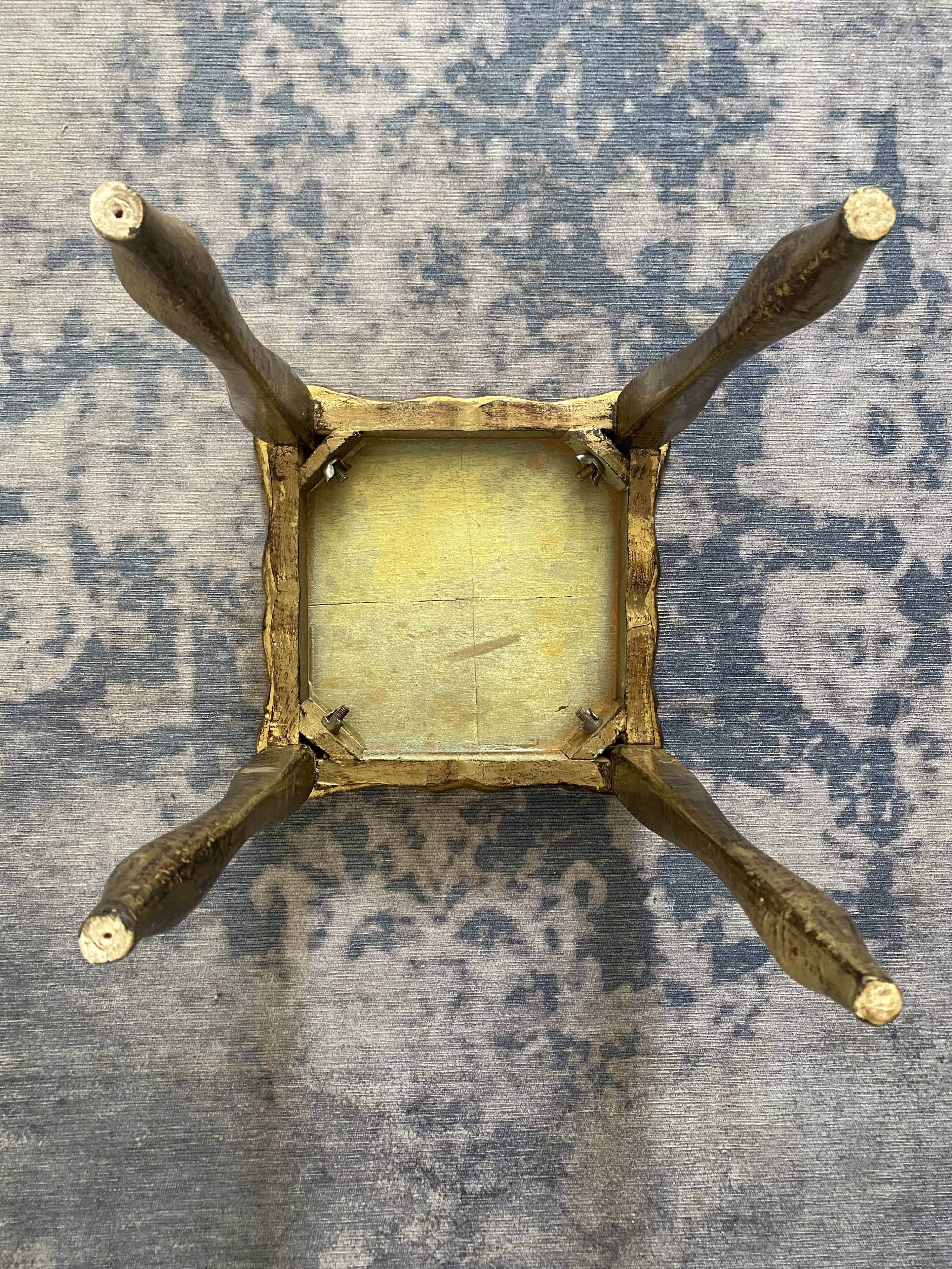 Vintage Florentine side table - Golden and white