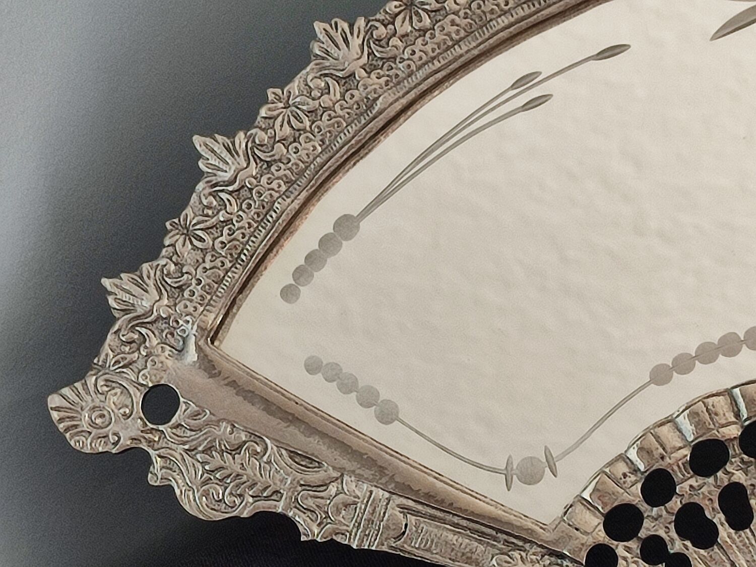 Table mirror vintage engraved glass fan