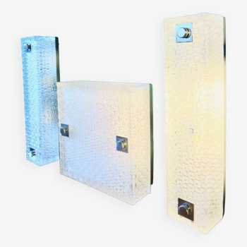 Pair of rectangular wall lights and square low relief glass wall lights. DVE Germany 1970