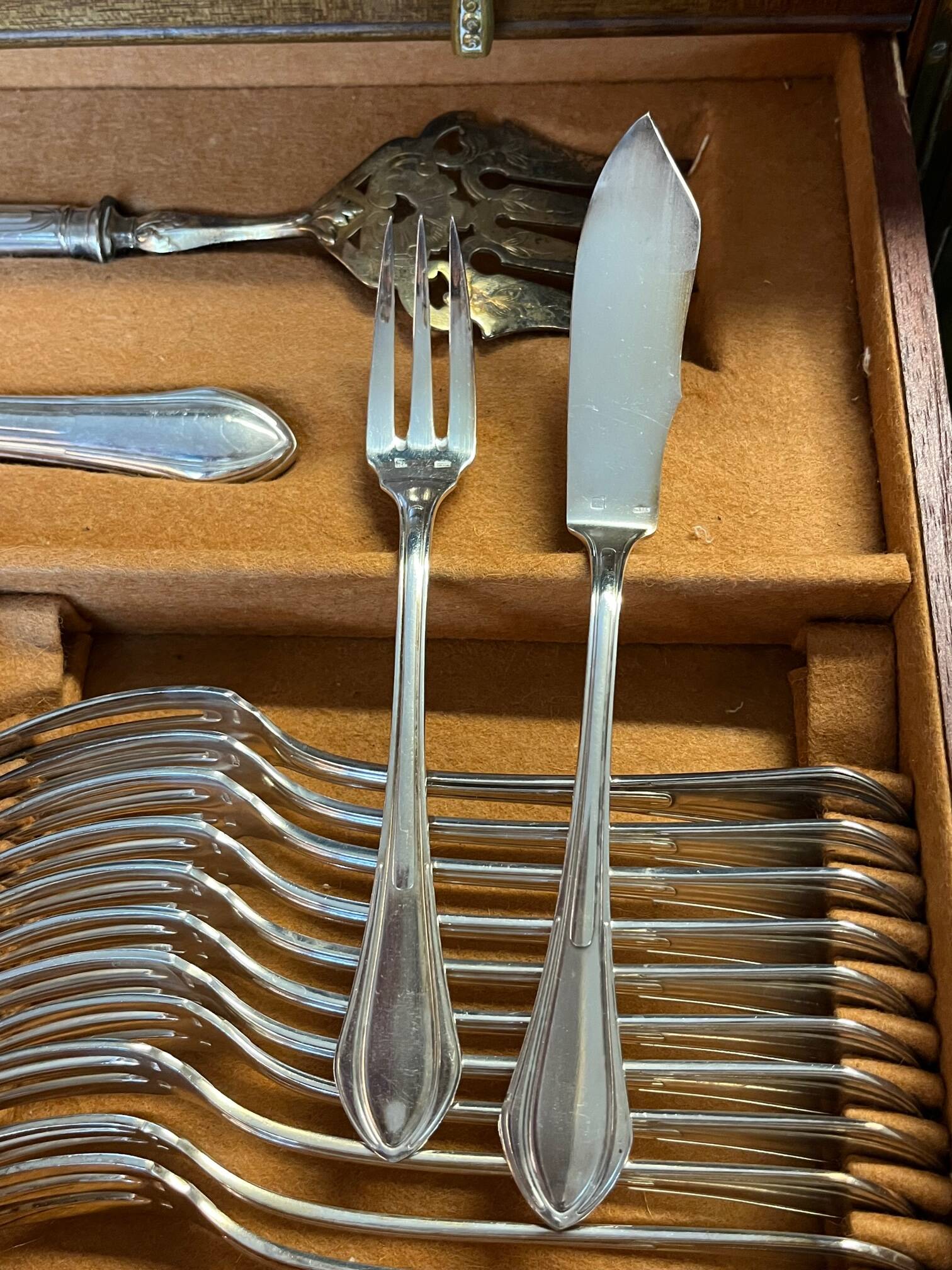 Art Deco important silver-plated metal cutlery set with wooden box Perrin early 20th century